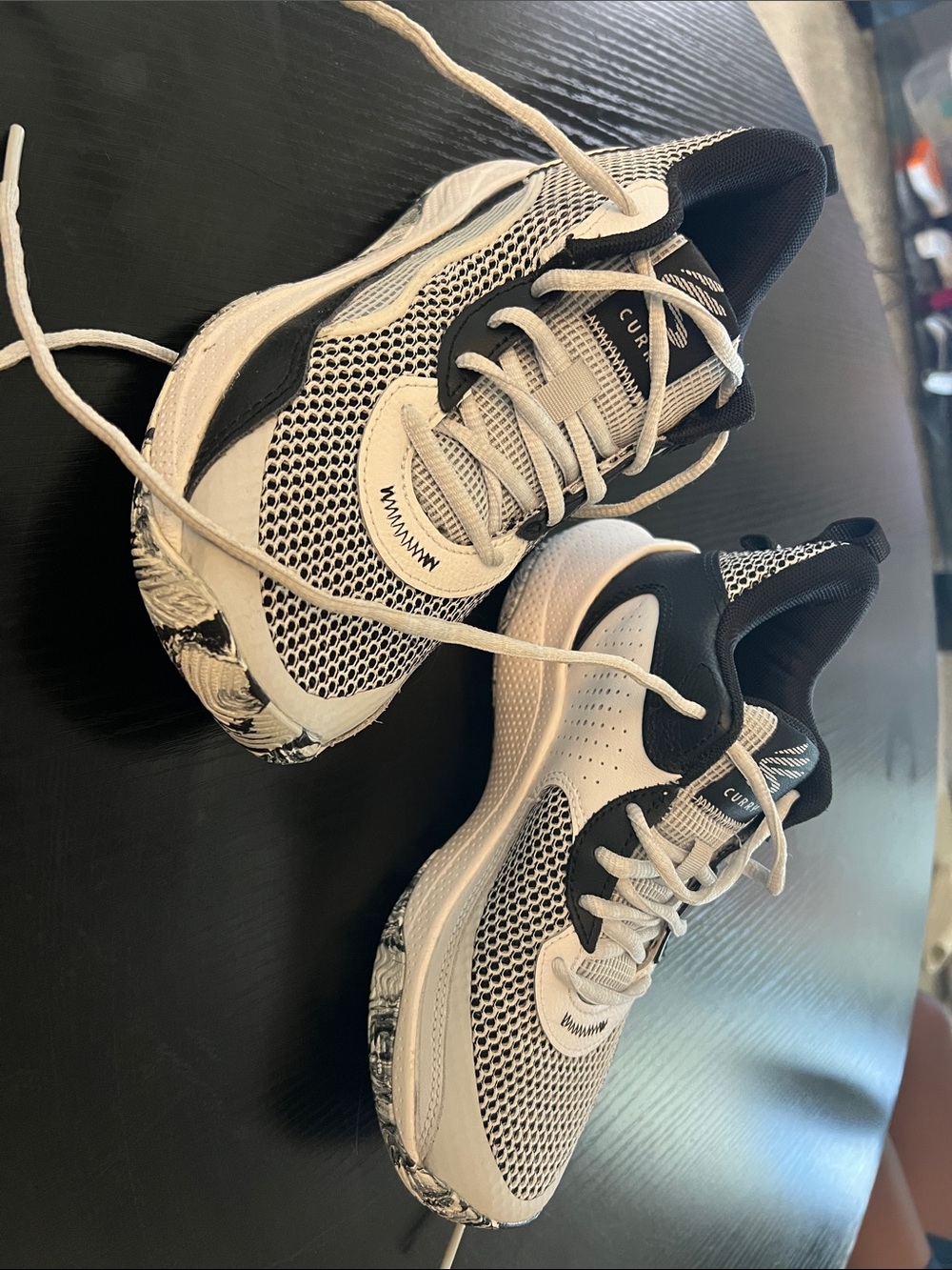 Curry basketball shoes